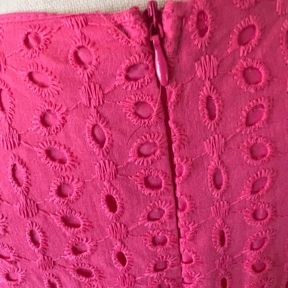 Super cute dress with shorts underneath! Fun Spring/Summer dress.  BARBIECORE - Picture 11 of 14